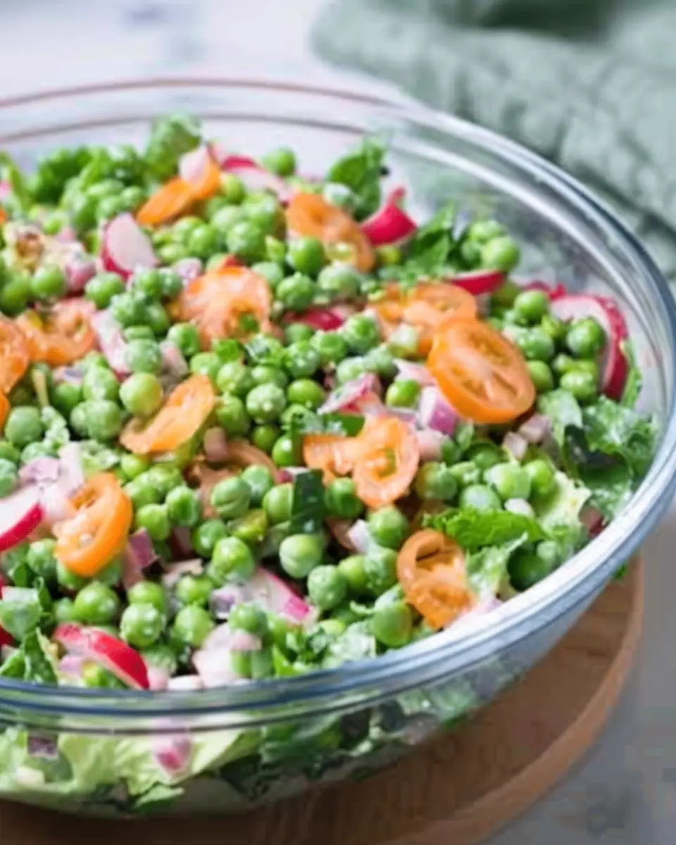 Easy English Pea Salad with Turkey Bacon: A Fresh, Crunchy Delight
